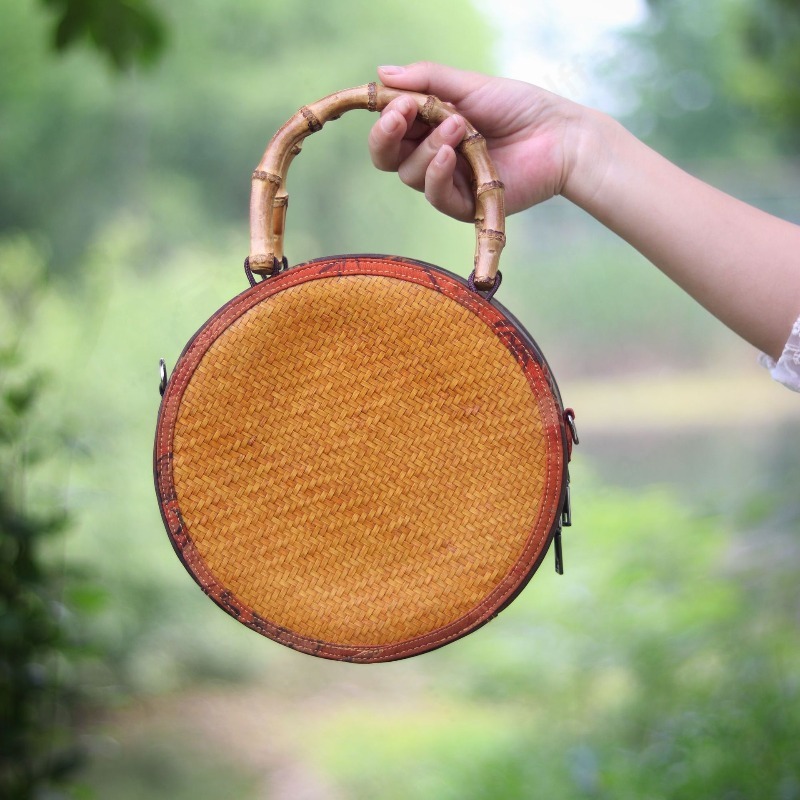 Круглая сумка-кроссбоди из пле – обзор и цена Crossbody Bag Women